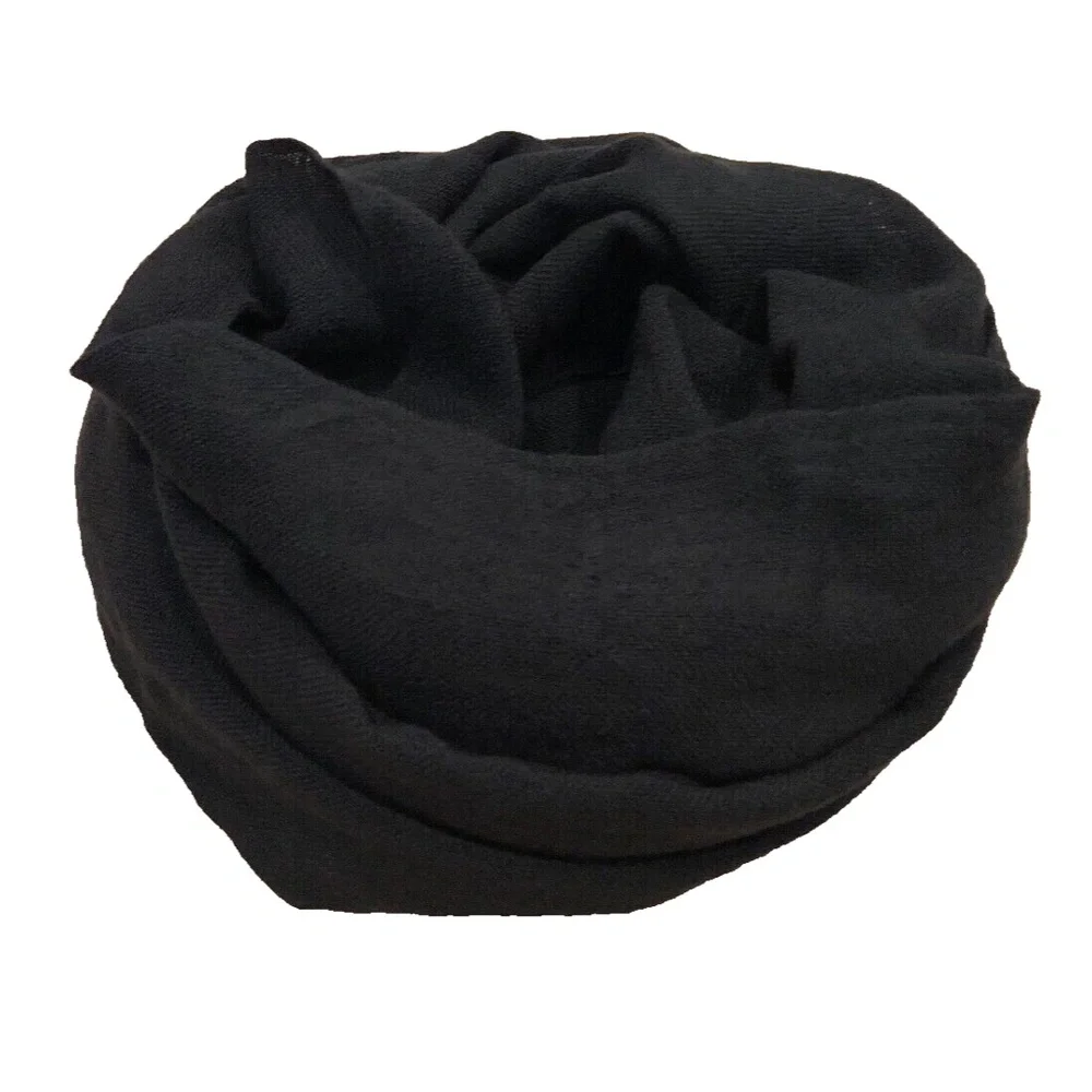 (NWT) Collection Eighteen XllX Black Oversized Eyelash Fringed Wrap/Scarf OS